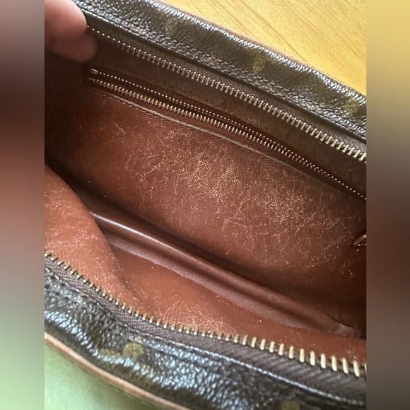 LOUIS VUITTON Marly Dragonne leather Monogram Brown Clutch Bag - Picture 10 of 16